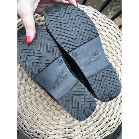 Dansko Women’s 38 US 7 Clogs Black Leather Shoes Slip On Comfort Arch Support - Picture 10 of 15